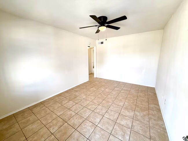 520 Prado St San Antonio, TX 78204 photo 2