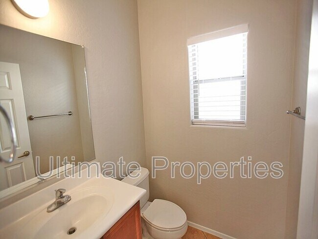 17406 N 185th Ln photo 5