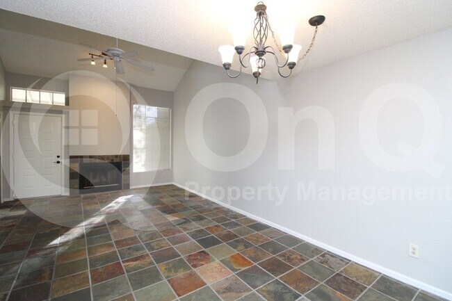 1717 E UNION HILLS Drive photo 5