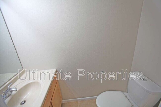 3411 W Morrow Dr Phoenix, AZ 85027 photo 4