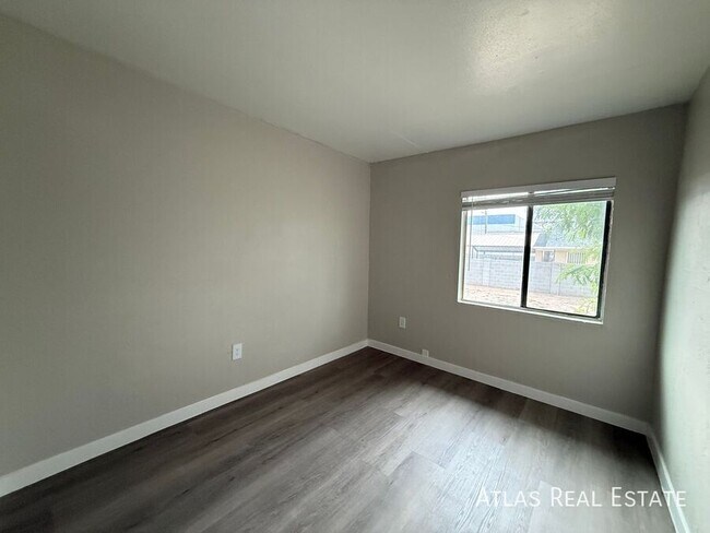 1537 W Pierce St Phoenix, AZ 85007 photo 5