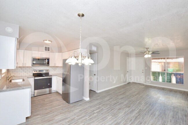 645 North Arrowhead Drive, Chandler, AZ 85224 photo 3