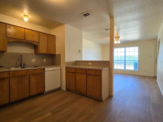 3406 Zephyr Rd Killeen, TX 76543 photo 5