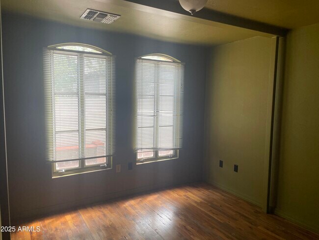 1214 W Roosevelt St Phoenix, AZ 85007 photo 5