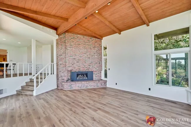 15479 Belnap Way Saratoga, CA 95070 photo 4