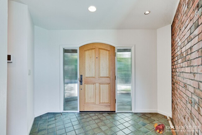 15479 Belnap Way Saratoga, CA 95070 photo 3