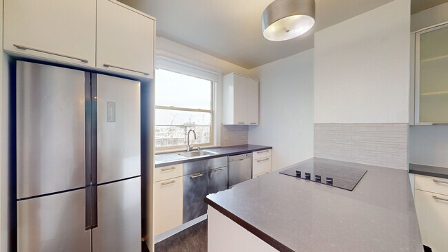 1030 Sacramento St San Francisco, CA 94108 photo 4
