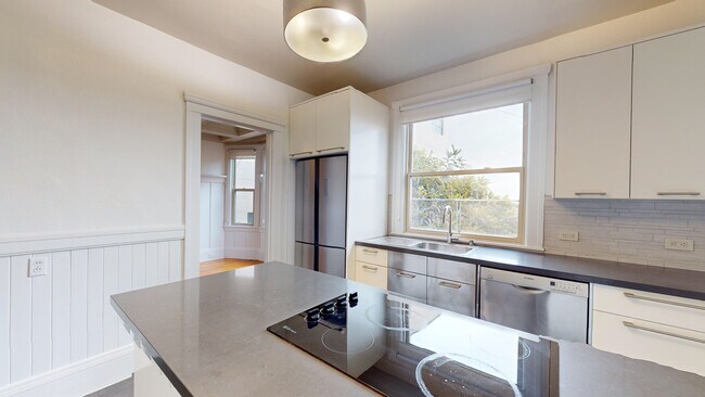 1030 Sacramento St San Francisco, CA 94108 photo 2