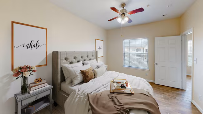 Franklin Apartments photo 5