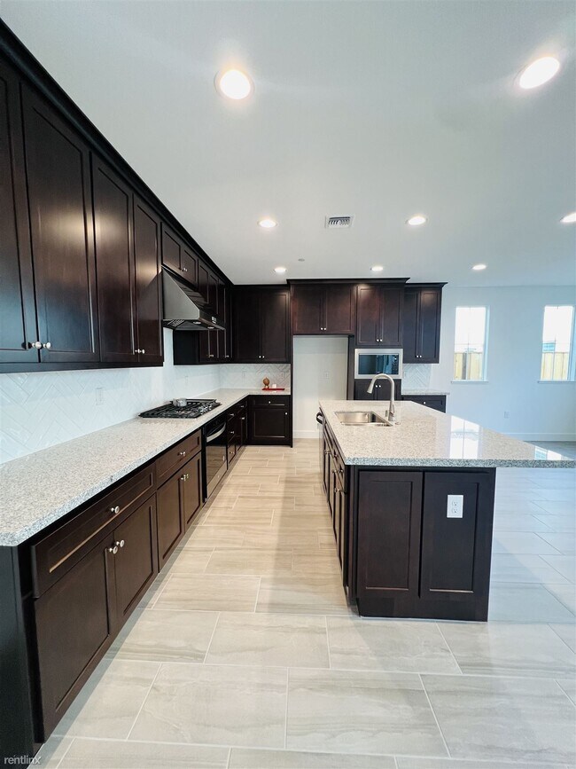 81 Frost Drive, Tracy, CA 95391 photo 5