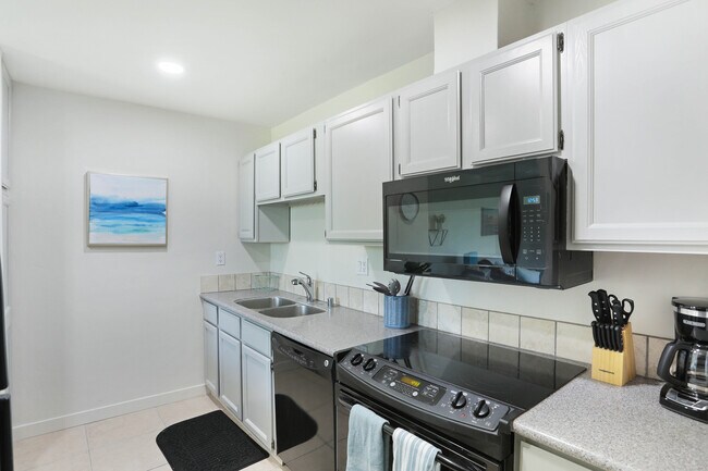 3050 Rue D’Orleans San Diego, CA 92110 photo 4