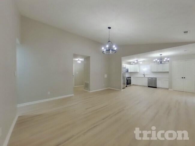 111 Evening Star Cir Red Oak, TX 75154 photo 3