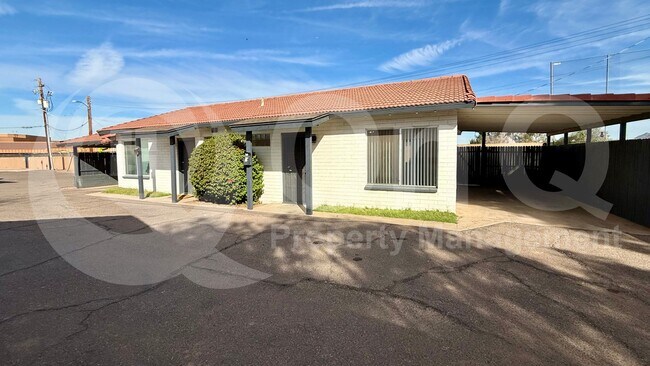 3931 N Longview Ave Phoenix, AZ 85014 photo 2