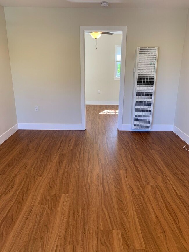 718 7th St Coronado, CA 92118 photo 4