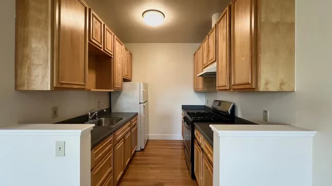 655 40th St Oakland, CA 94609 photo 5
