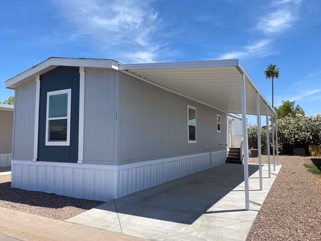 2060 N Center St Mesa, AZ 85201 photo 2
