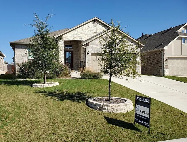 539 Tanda Lane, Hutto, TX 78634 photo 2