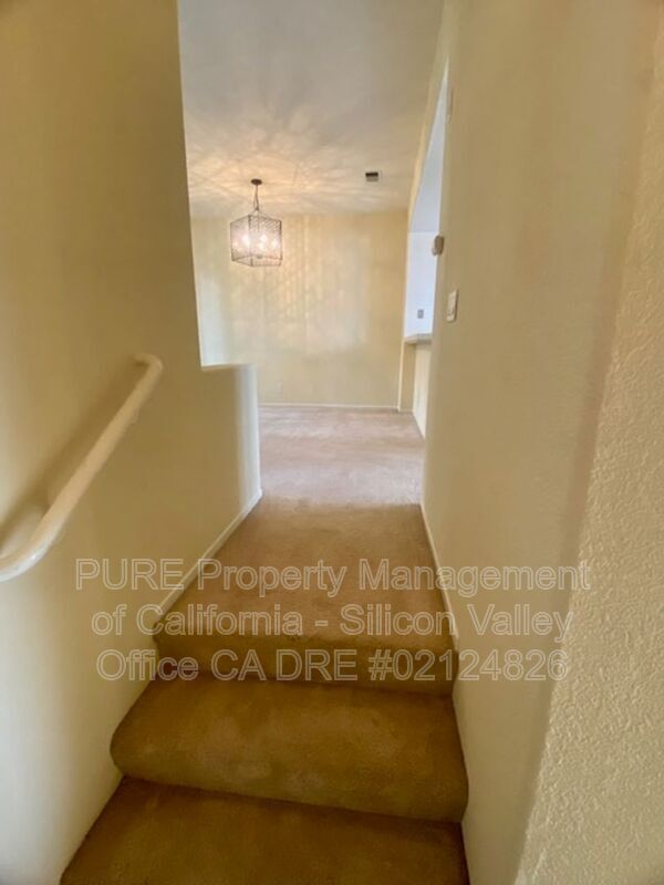 460 Navaro Way San Jose, CA 95134 photo 3