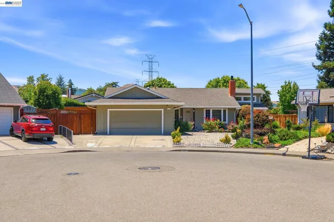 325 Goshen Ct San Ramon, CA 94583 photo 3