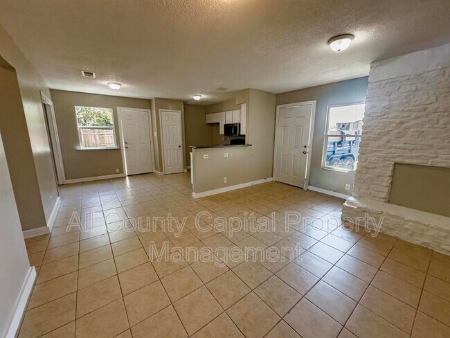 10211 Brownie Dr Austin, TX 78753 photo 2