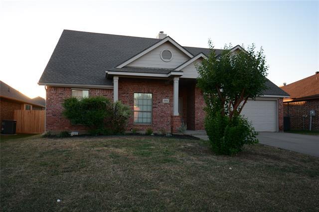3004 Glenwood Ct Aubrey, TX 76227 photo 2