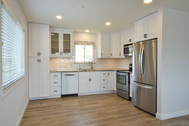 1557 Glencrest Drive, San Jose, CA 95118 photo 2