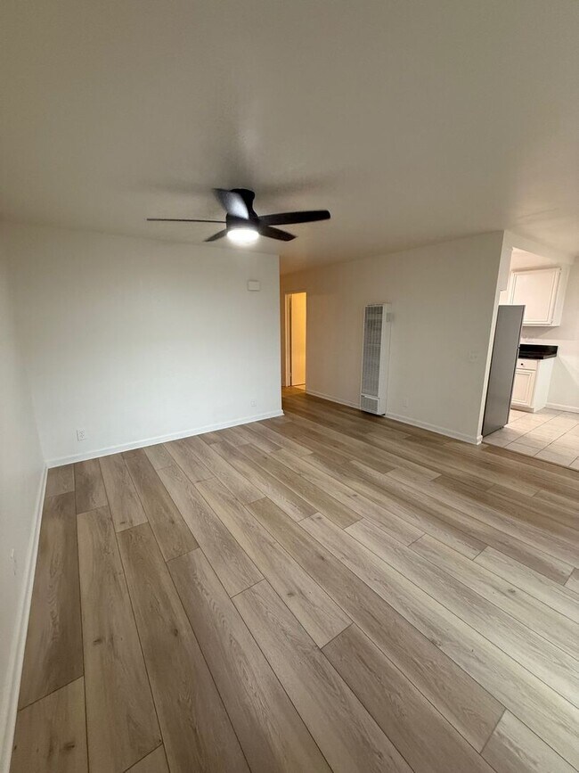 ALS-1150-GROVE AVENUE photo 2