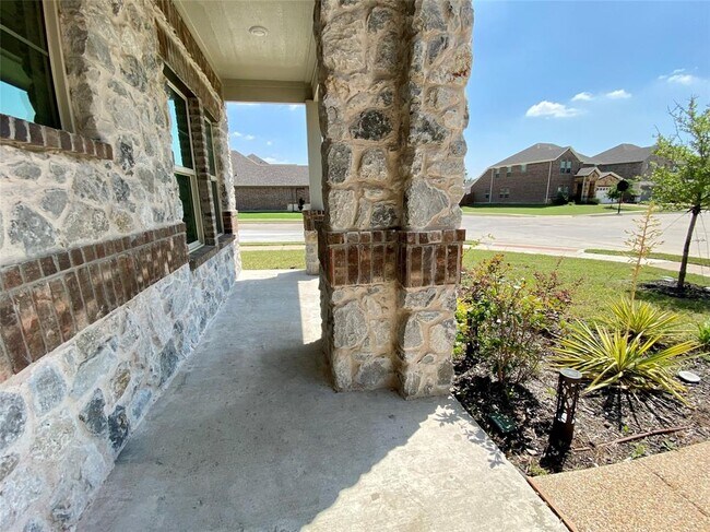 1800 Canyon Lane, Melissa, TX 75454 photo 2