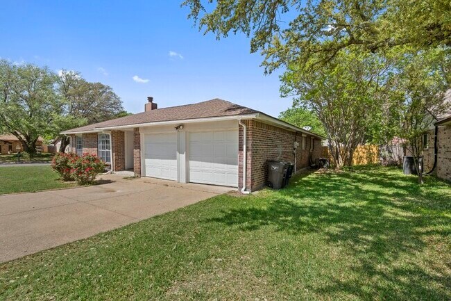 3940 Anewby Way, Fort Worth, TX 76133 photo 2