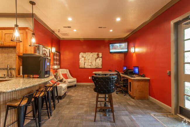 Creekstone Apartments photo 5