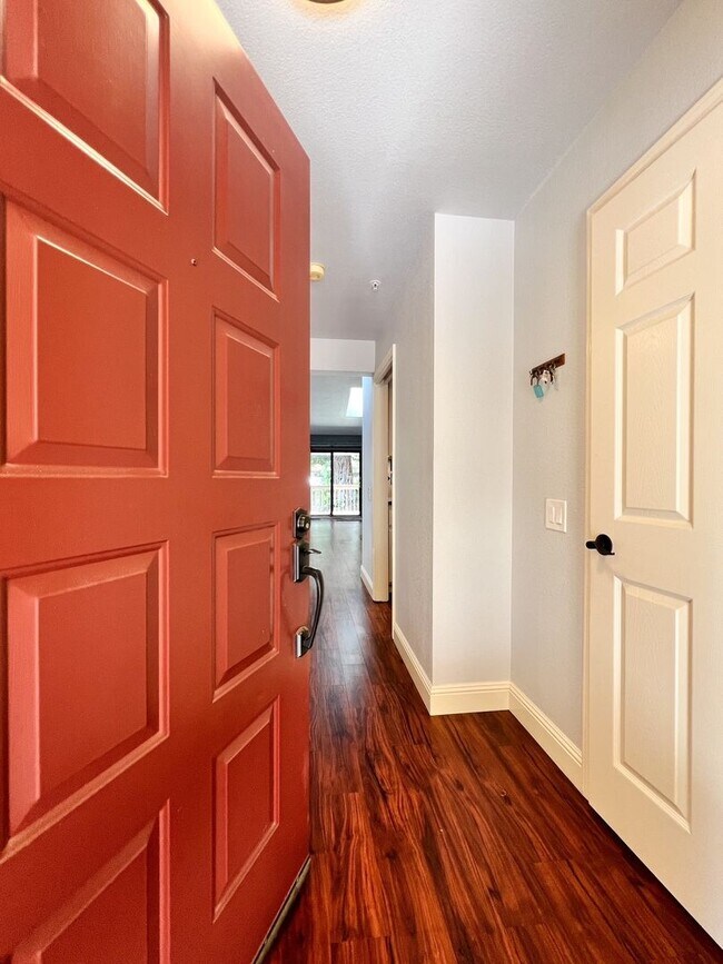 39 Fountain Grove Cir Napa, CA 94558 photo 4
