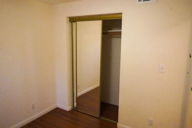 3231 Encinal Ave Alameda, CA 94501 photo 4