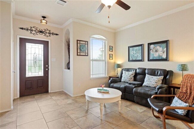 156 Golden Eagle Leander, TX 78641 photo 4