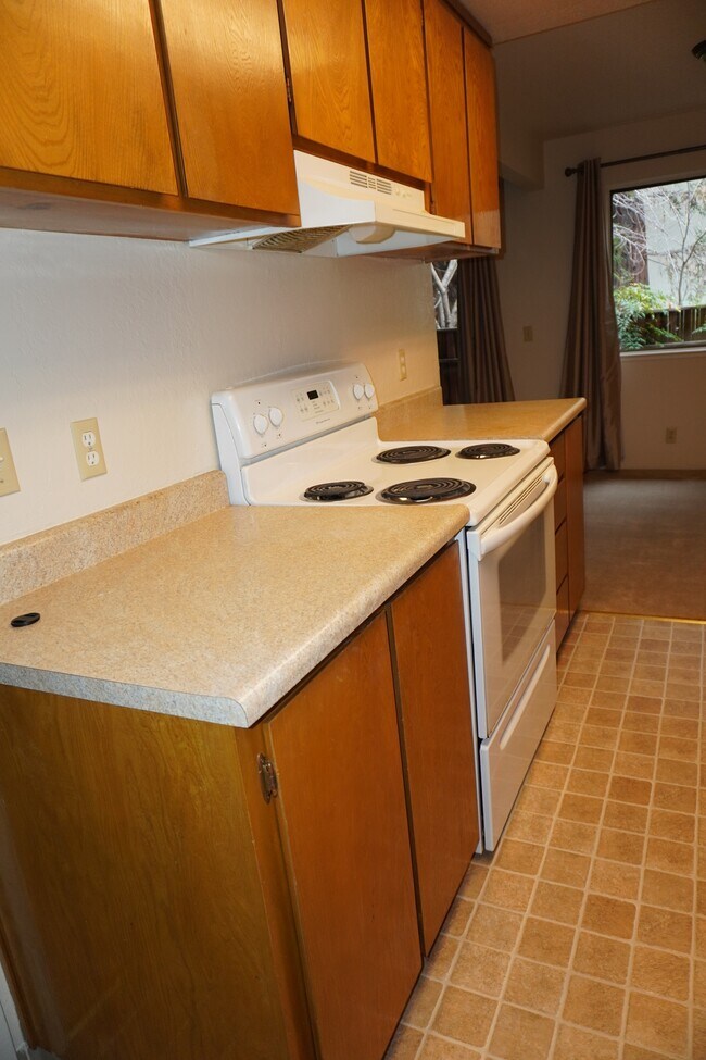 20800 4th Street, Saratoga, CA 95070 photo 2