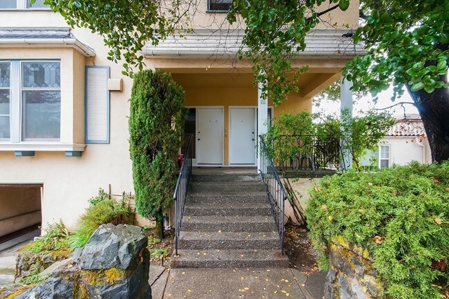 111 Laurel Place, San Rafael, CA 94901 photo 3