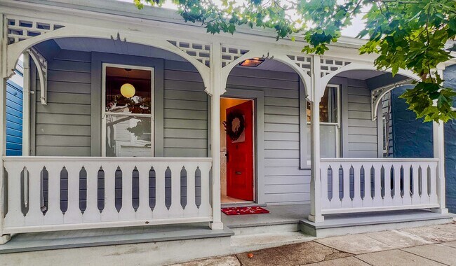 11 Surrey Street, San Francisco, CA 94131 photo 2