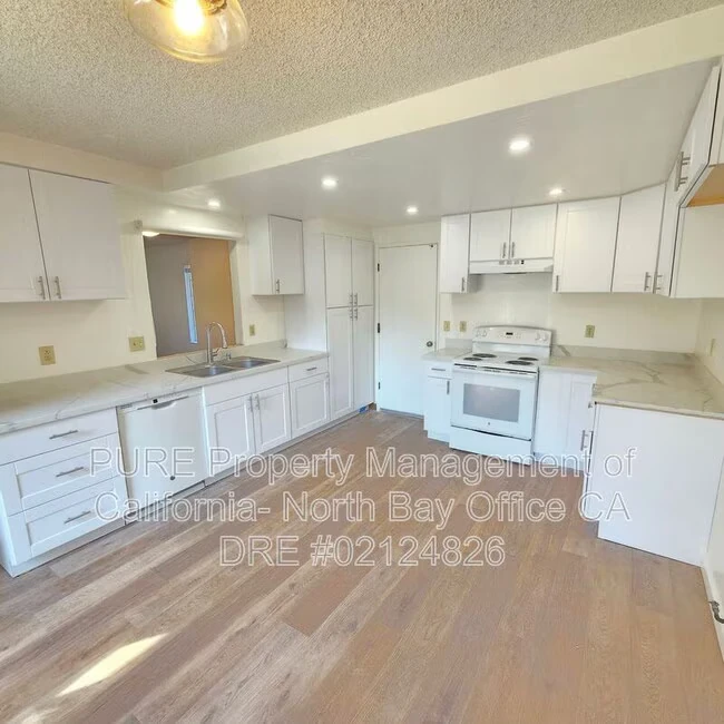 1753 Northstar Dr Petaluma, CA 94954 photo 3
