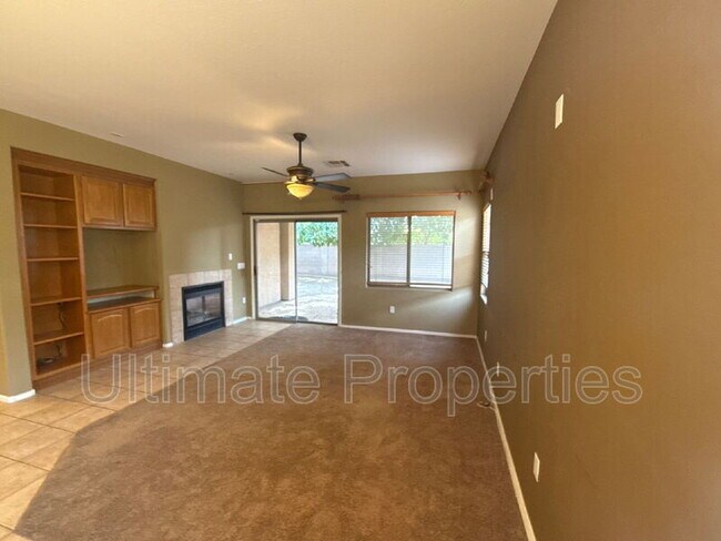 8207 W Salter Dr Peoria, AZ 85382 photo 5