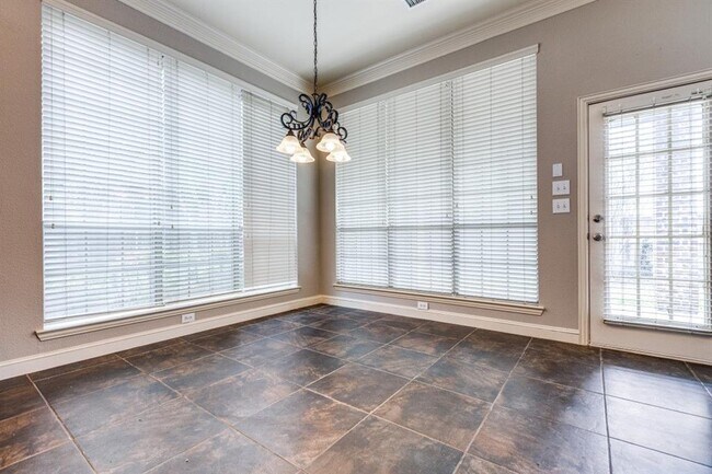 7701 Thistledown Drive, Mckinney, TX 75071 photo 5