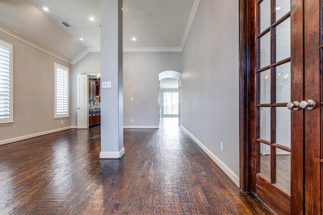 7701 Thistledown Drive, Mckinney, TX 75071 photo 3