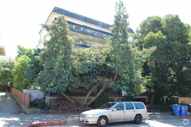 1541 Oxford Street, Berkeley, CA 94709 photo 3