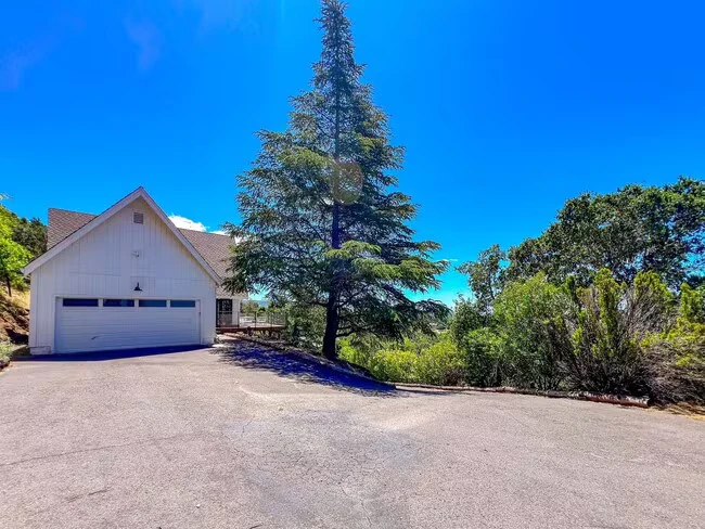 542 E Spring St Napa, CA 94559 photo 3