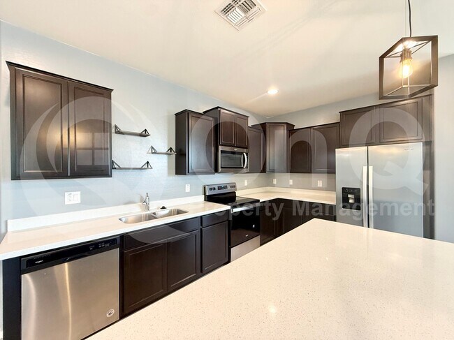 17591 W Jessie Ln Surprise, AZ 85387 photo 4