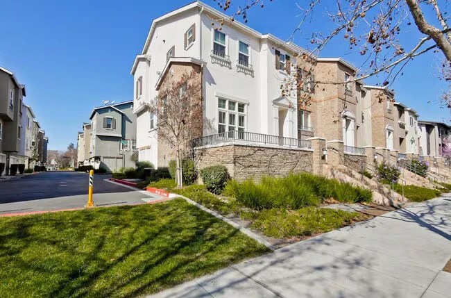 562 Saco Terrace Sunnyvale, CA 94089 photo 4