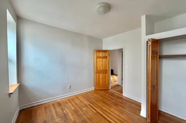 175 Pinehurst Ave New York, NY 10033 photo 4