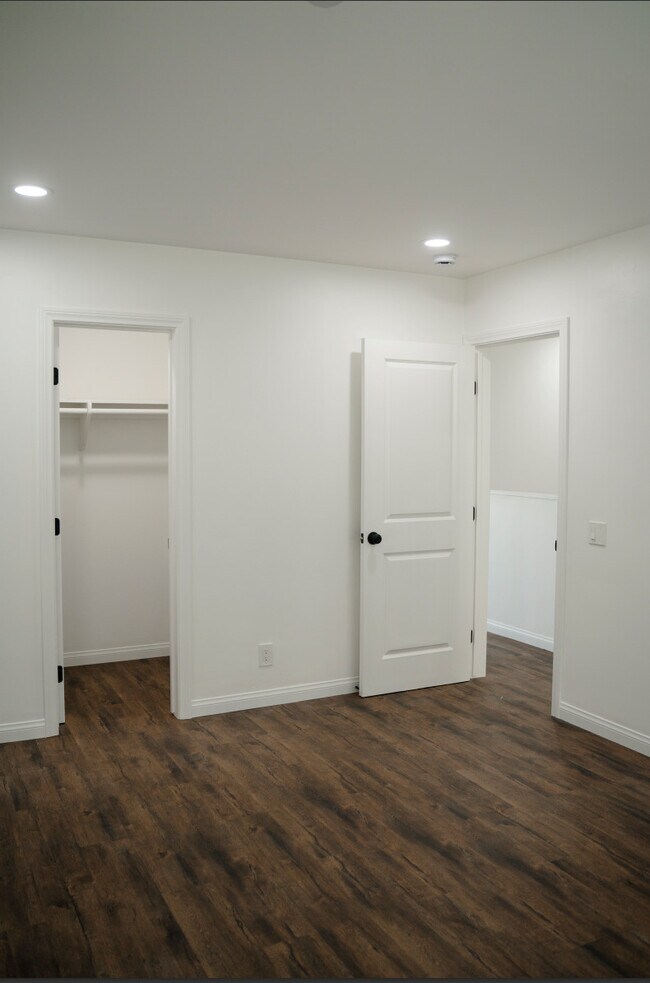 340 S El Camino Real Oceanside, CA 92058 photo 2