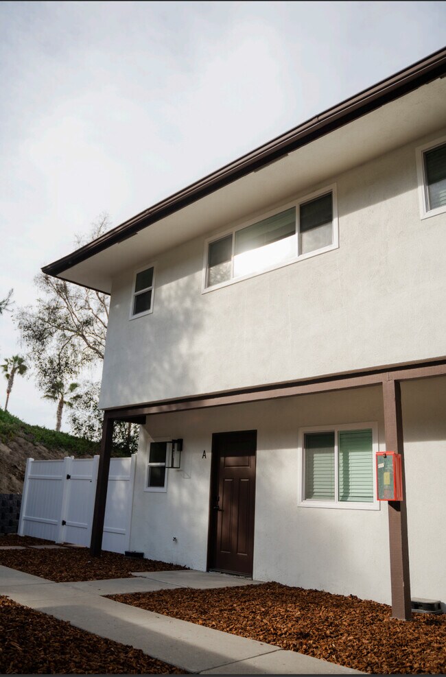 340 S El Camino Real Oceanside, CA 92058 photo 5