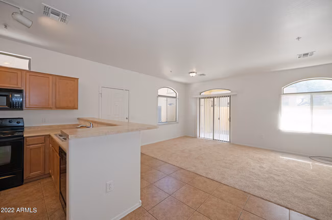2250 E Deer Valley Dr Phoenix, AZ 85024 photo 5