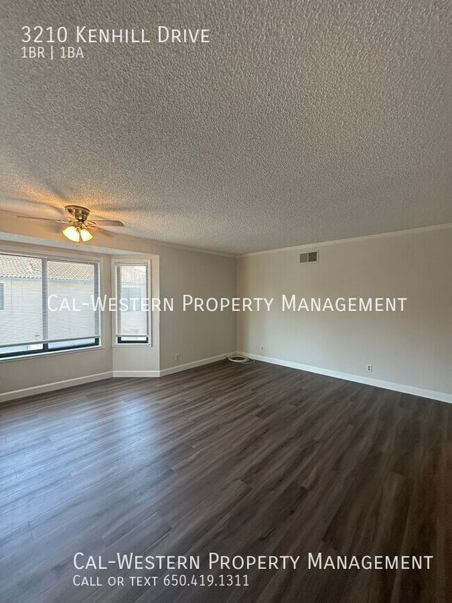 Condo, ready for move photo 4