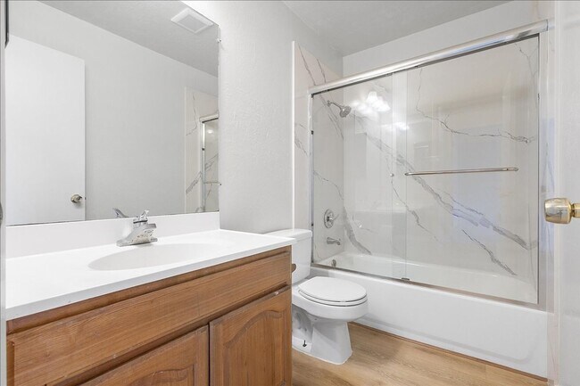 2228 Lincoln Ave Alameda, CA 94501 photo 2